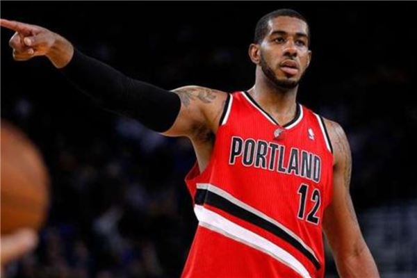 而库里在其 而库里在其