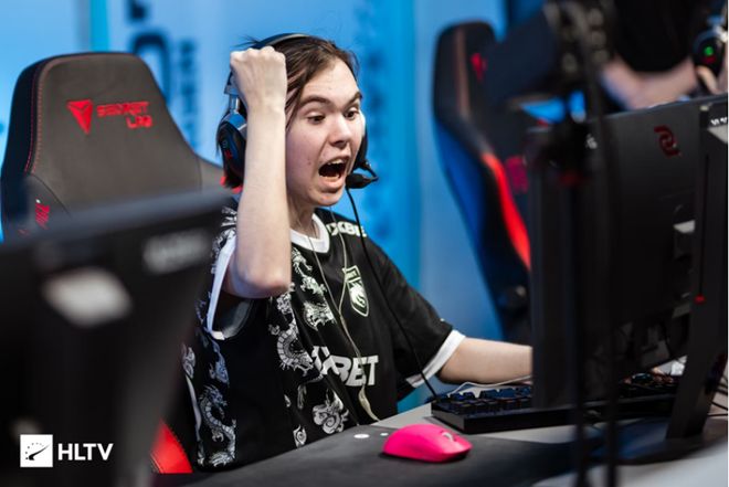 更是体系与 更是体系与