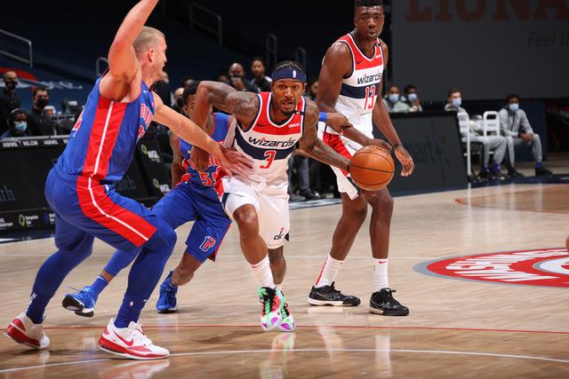 的冒险更可 的冒险更可